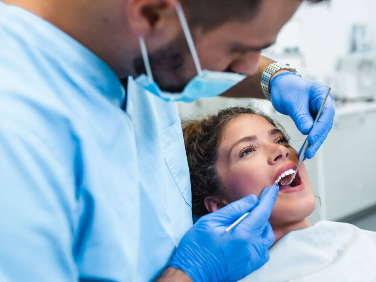 Por que Visitar o Dentista Regularmente é Essencial para sua Saúde Bucal?